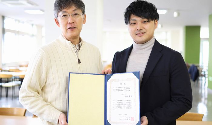 本学大学院薬学研究科の村瀬渉さんが日本薬学会第144年会で学生優秀発表賞を受賞しました