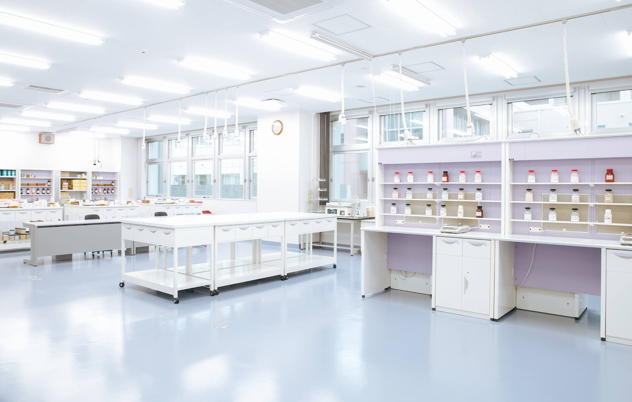 薬学部実習室